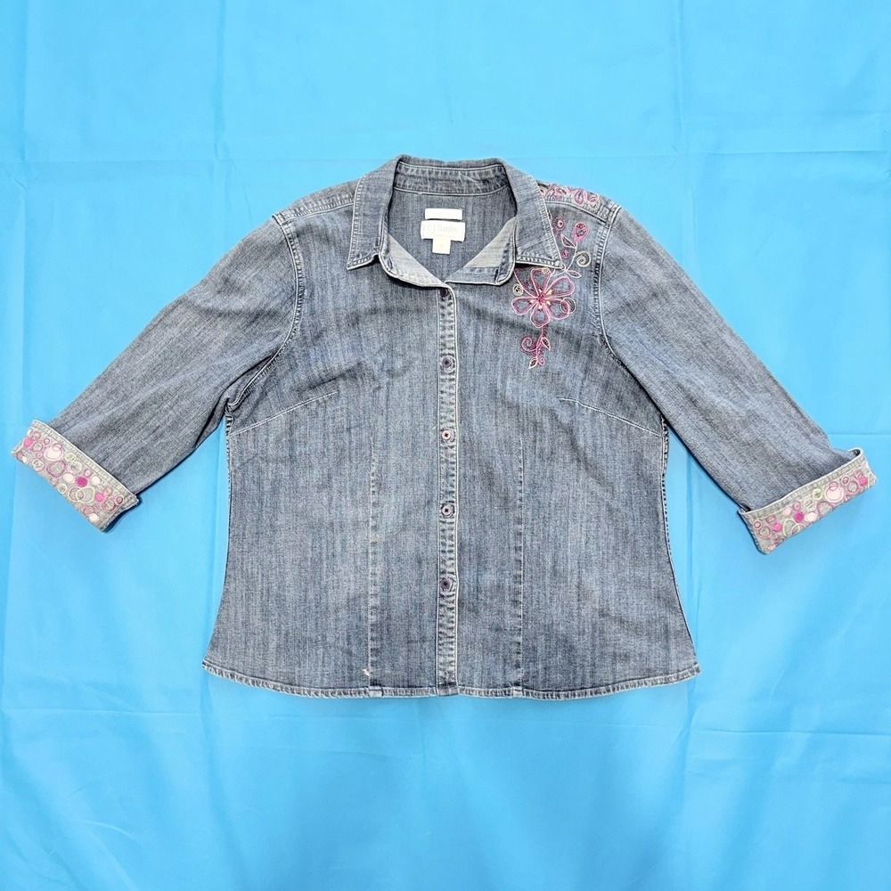VTG C.J. Banks by Christopher & Banks Grey Denim Shirt Embroidered Floral Sz X
